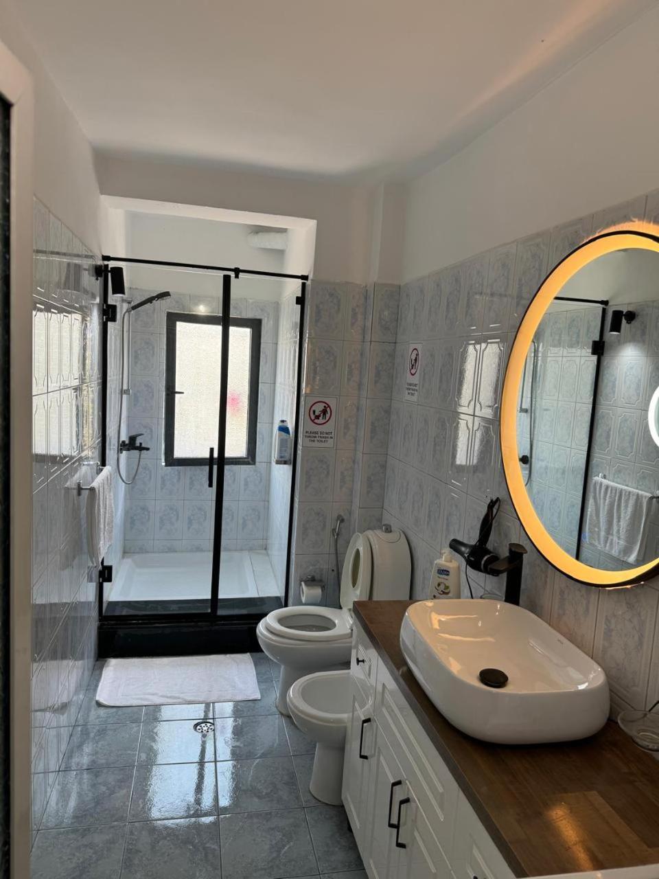 Апартаменты Your House In Тирана